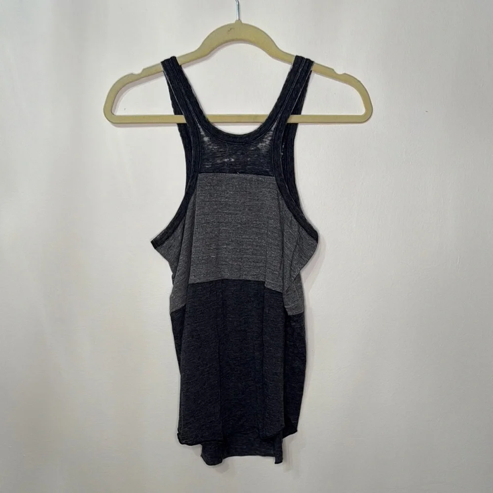 Chaser Gray Stripe Design Tank Top NWT - Picture 4 of 5